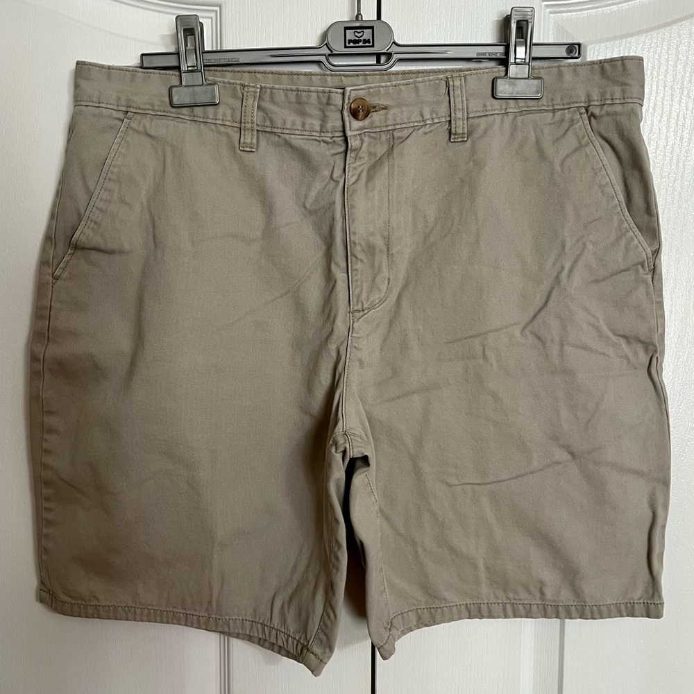 🌼3/$15 George Shorts